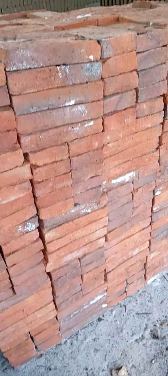 Batu Bata Merah Besar